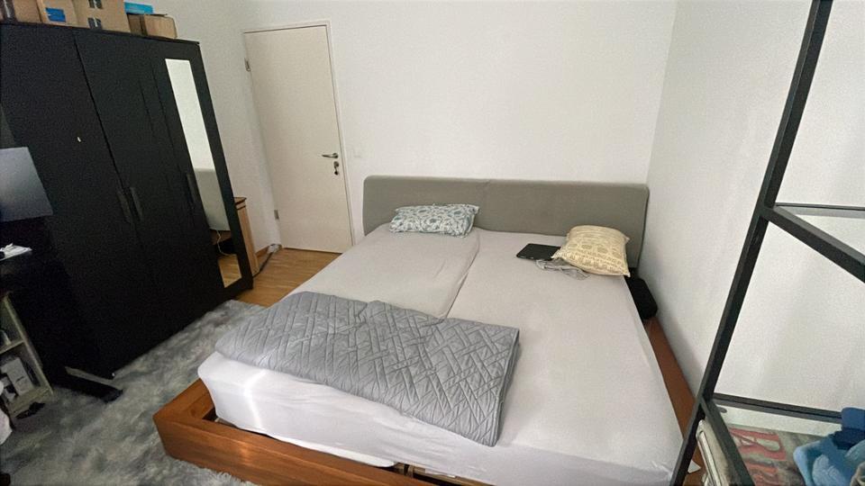 13 m2 Zimmer in einer 81 m2 Wohnung für 2 Monate, Okt und Nov