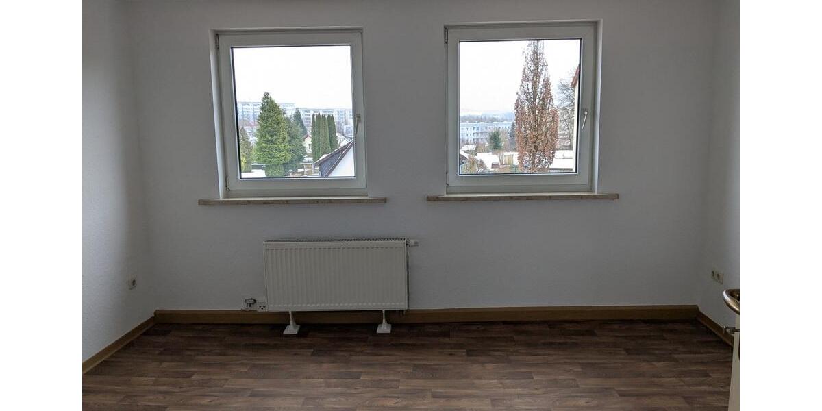 Dachgeschoßwohnung Bad Salzungen - 3 Zimmer, 64 m&sup2;, 470&euro; | Angebot:24782045