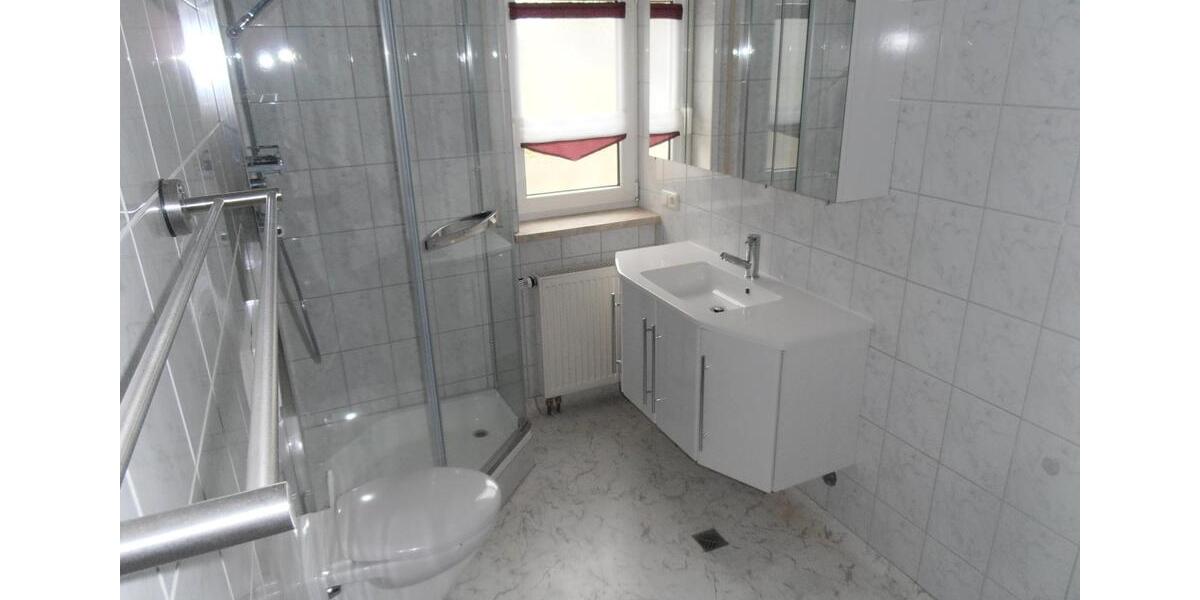 Etagenwohnung Tröstau - 3 Zimmer, 77 m&sup2;, 550&euro; | Angebot:24678395