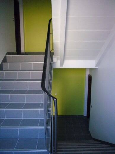 KS-Nähe UNI: 2 Zimmer, Küche, Bad 2 zimmer