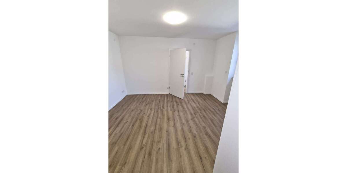 Etagenwohnung Mannheim Sandhofen - 3 Zimmer, 65 m&sup2;, 850&euro; | Angebot:26733307