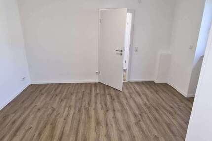 Wohnung Mannheim Sandhofen - 3 Zimmer, 65 m&sup2;, 850&euro; | Angebot:26733307