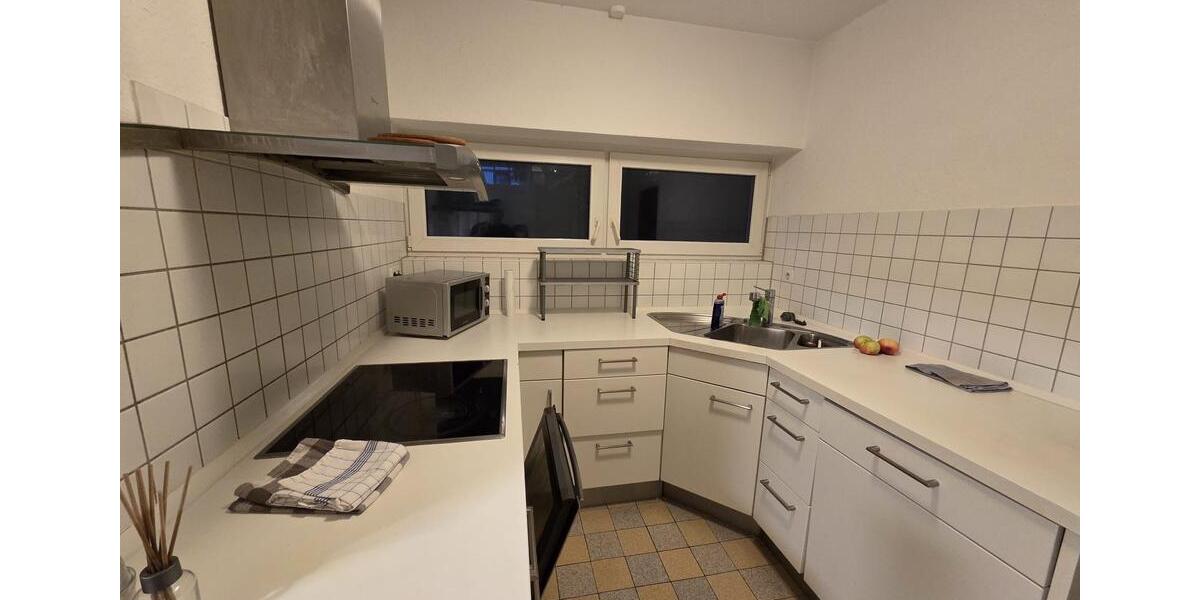 Zimmer mit Wlan, Teilung von Küche und DuscheWC, Waschmaschine, Garten und Terrasse 1 zimmer