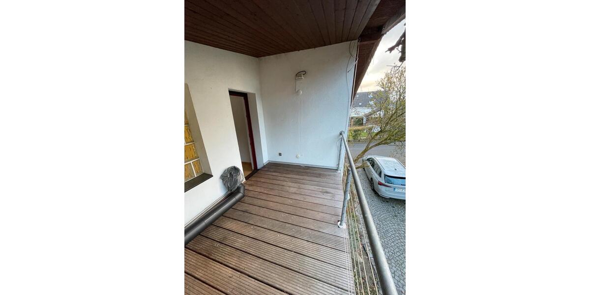 Etagenwohnung Lindlar - 3 Zimmer, 125 m&sup2;, 1.450&euro; | Angebot:25979628
