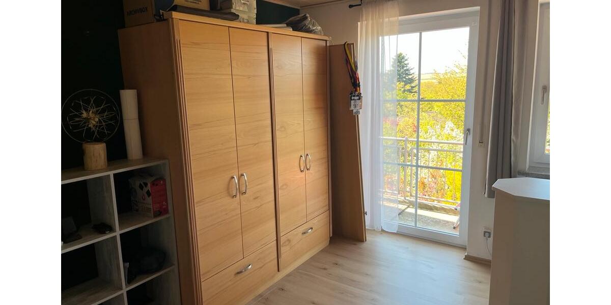 Dachgeschoßwohnung Buttenwiesen - 3.5 Zimmer, 100 m&sup2;, 1.400&euro; | Angebot:26705063