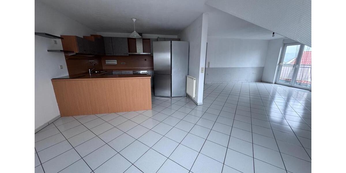 Dachgeschoßwohnung Höpfingen - 3 Zimmer, 83 m&sup2;, 575&euro; | Angebot:24753500