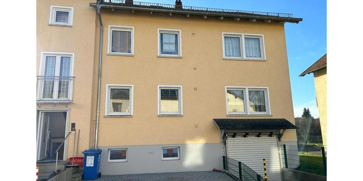 Etagenwohnung Cham - 4 Zimmer, 90 m&sup2;, 550&euro; | Angebot:24362980