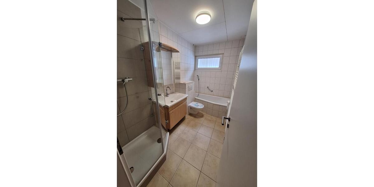 Erdgeschoßwohnung Gärtringen - 4.5 Zimmer, 138 m&sup2;, 1.250&euro; | Angebot:24473860