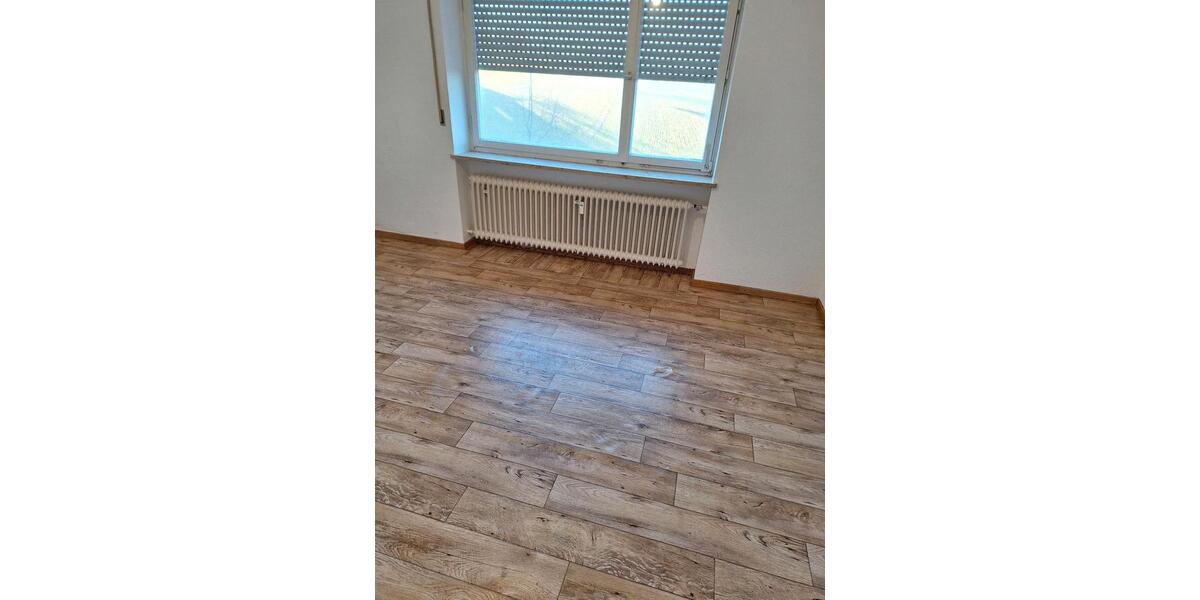 Etagenwohnung Aindling - 3 Zimmer, 90 m&sup2;, 900&euro; | Angebot:25281062