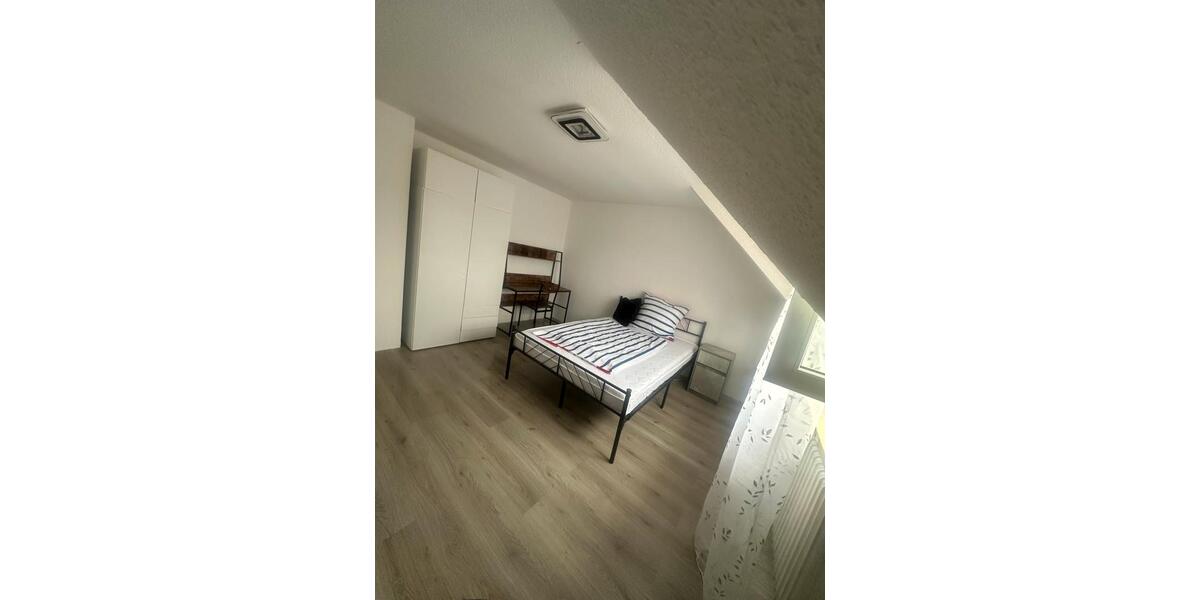Etagenwohnung Kirchheim - 2 Zimmer, 70 m&sup2;, 490&euro; | Angebot:25103456