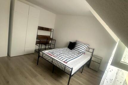 Wohnung Kirchheim - 2 Zimmer, 70 m&sup2;, 490&euro; | Angebot:25103456