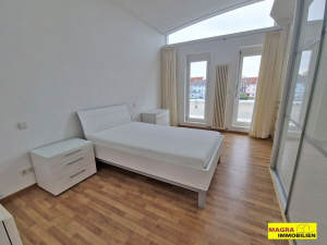 Schramberg-Sulgen Das ist Ihre Chance! Extravagante Penthouse-Wohnung 3.5 zimmer