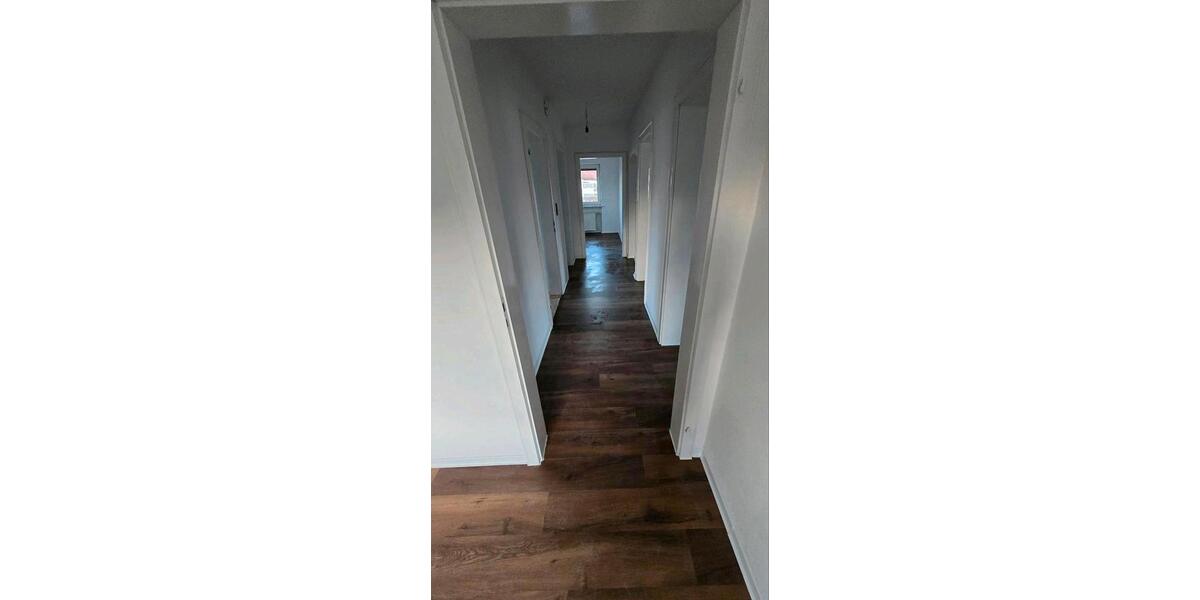 Etagenwohnung Traunreut Irsing - 3 Zimmer, 80 m&sup2;, 1.300&euro; | Angebot:26047297