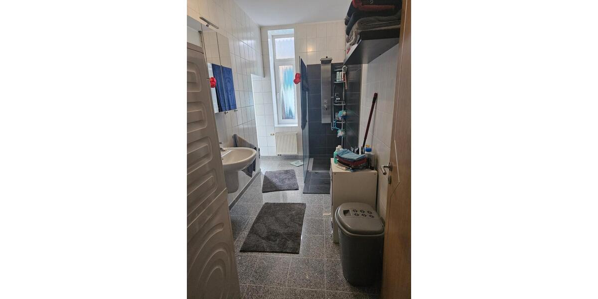Etagenwohnung Gronau (Leine) - 4 Zimmer, 151 m&sup2;, 1.300&euro; | Angebot:26507162