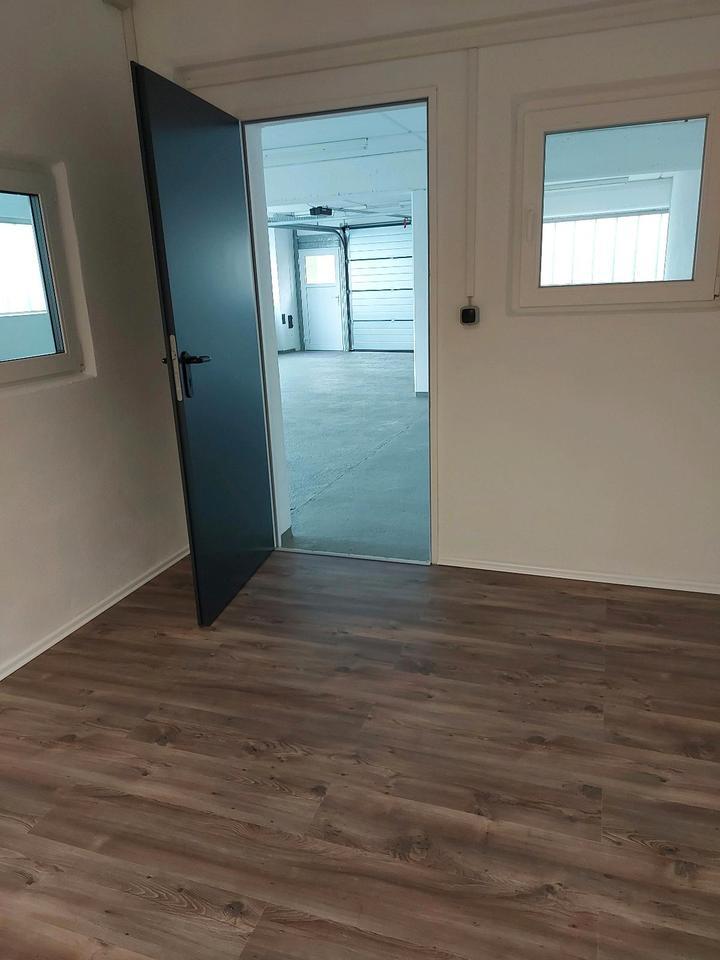 Lagerhalle Gewerbehalle Halle WC Büro Internet