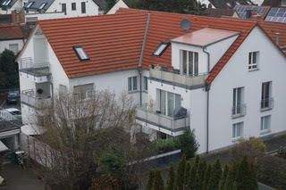 *NEU* MODERNE UND HELLE DACHGESCHOSSWOHNUNG MIT GROßEM WOHN-ESSBEREICH IM BELIEBTEN FINTHEN! 3 zimmer