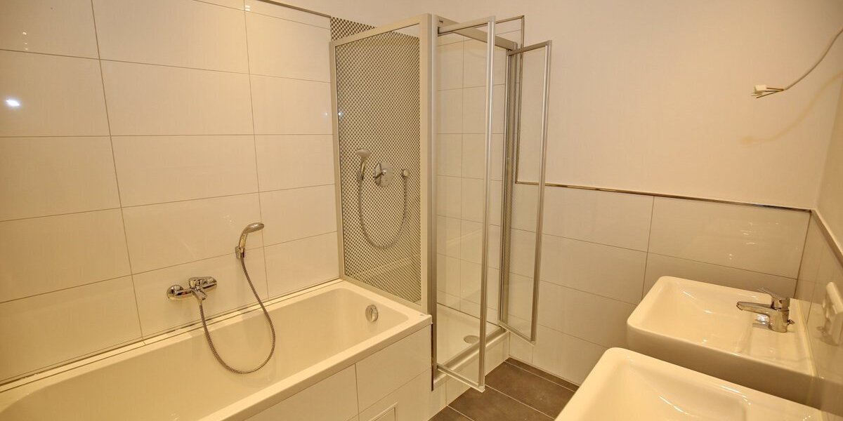 Kernsanierte Altbauetage in absoluter Innenstadtlage 4 zimmer