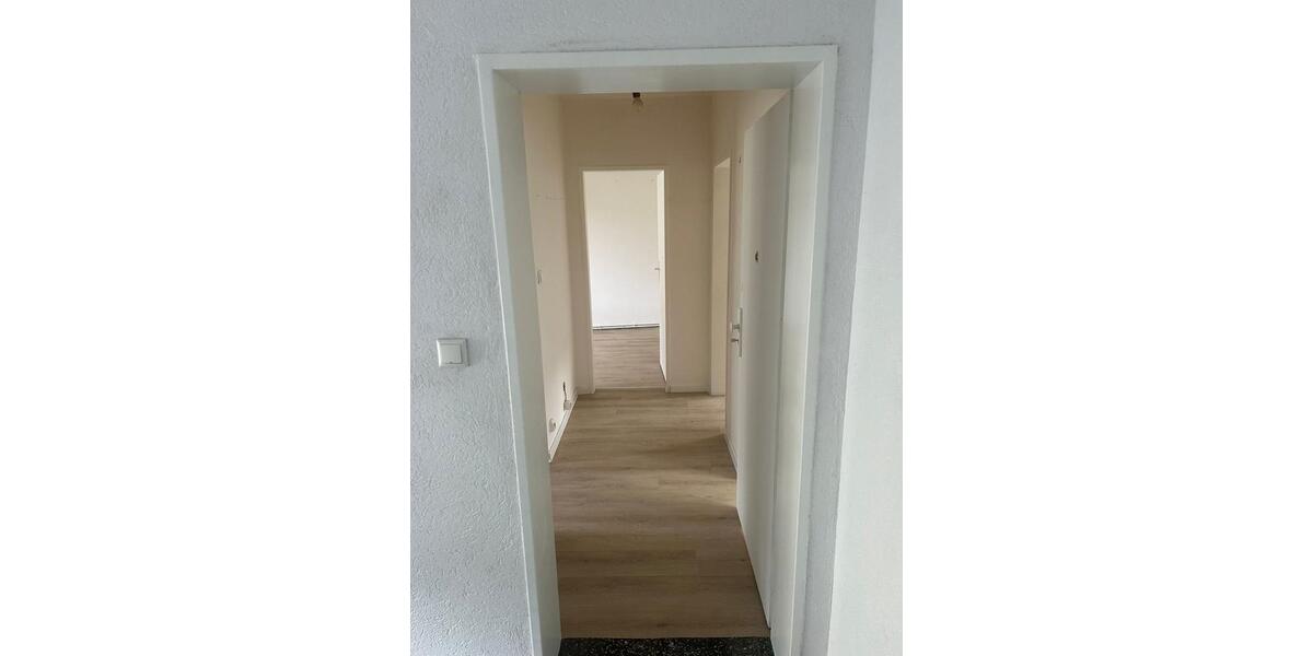 Dachgeschoßwohnung Wiesbaden Mainz-Kastel - 2 Zimmer, 55 m&sup2;, 850&euro; | Angebot:24492132