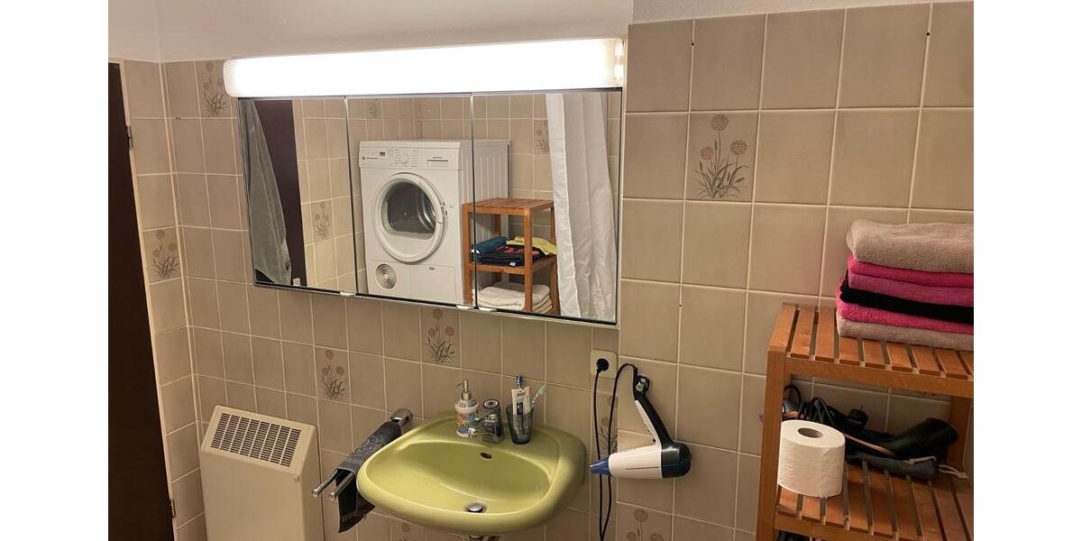 Helles WG-Zimmer mit guter Anbindung nach Köln 13 zimmer