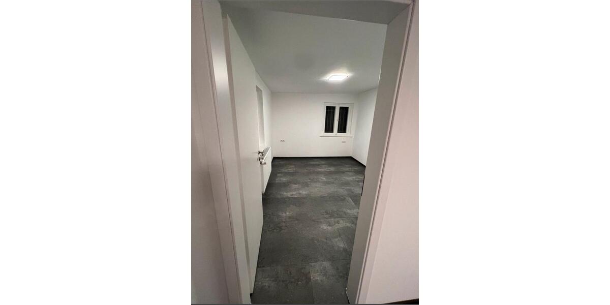 Etagenwohnung Heide - 5 Zimmer, 105 m&sup2;, 1.050&euro; | Angebot:25477192