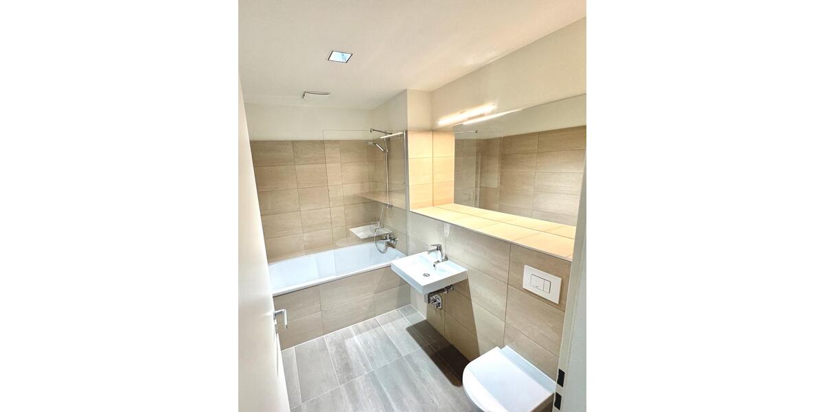 Etagenwohnung Berlin Mitte - 3 Zimmer, 87 m&sup2;, 2.526&euro; | Angebot:26602576