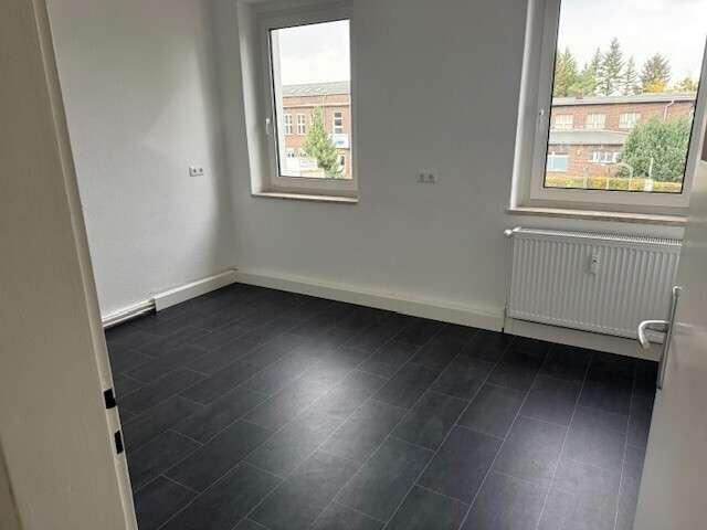 Etagenwohnung Gräfenhainichen Zschornewitz - 3 Zimmer, 63 m&sup2;, 400&euro; | Angebot:23567990