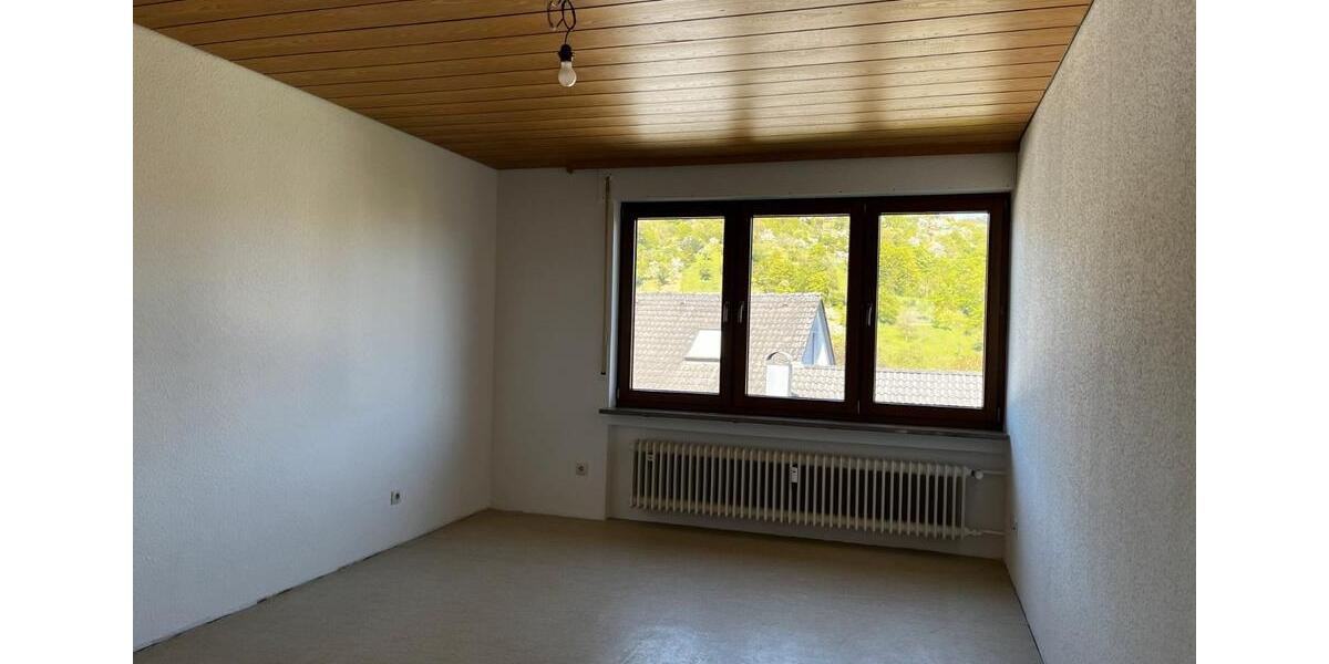Etagenwohnung Esslingen am Neckar Hegensberg - 3.5 Zimmer, 96 m&sup2;, 1.120&euro; | Angebot:26529047