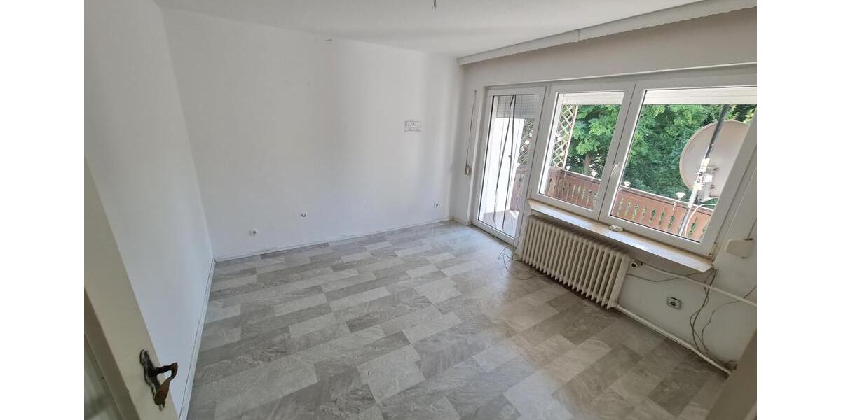 WG Zimmer im Haus Garten Balkon Badewanne NEU renoviert Einbauküc 1 zimmer