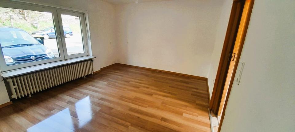 Erdgeschoßwohnung Lennestadt - 3 Zimmer, 82 m&sup2;, 600&euro; | Angebot:26270991