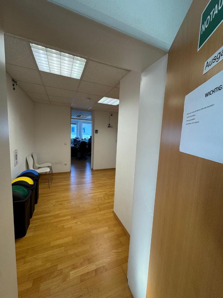 2 möblierte Büroräume (je 12 m²) in Saarbrücken - All-in-Miete