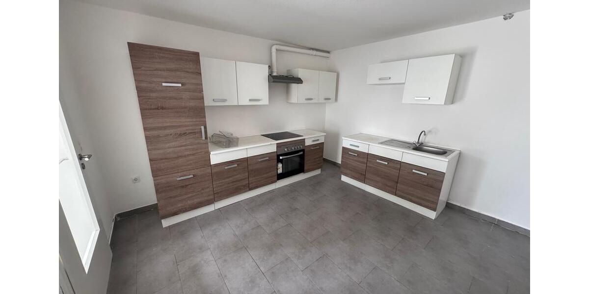 Etagenwohnung Saterland - 4 Zimmer, 150 m&sup2;, 1.000&euro; | Angebot:25351474