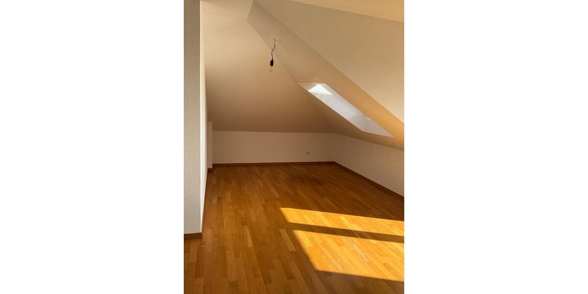 Dachgeschoßwohnung Horb am Neckar - 2.5 Zimmer, 61 m&sup2;, 1.080&euro; | Angebot:25566811
