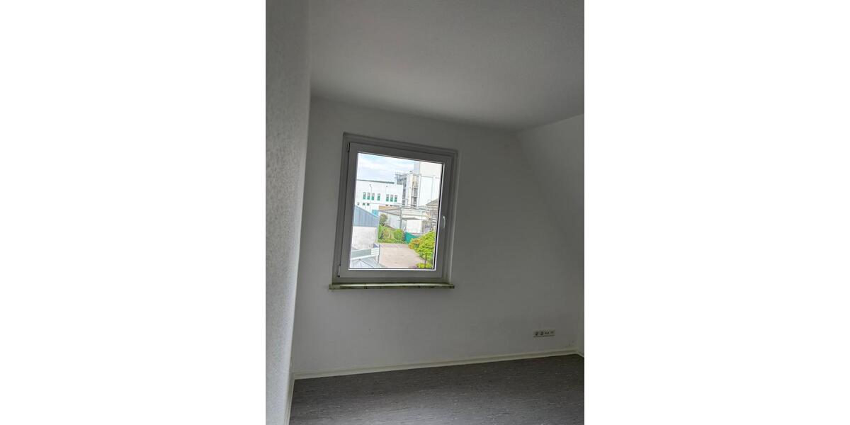 Dachgeschoßwohnung Holzminden - 3 Zimmer, 50 m&sup2;, 350&euro; | Angebot:26651250