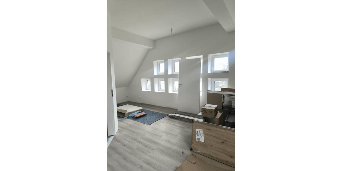 Dachgeschoßwohnung Woltersdorf - 4 Zimmer, 102 m&sup2;, 878&euro; | Angebot:25791750