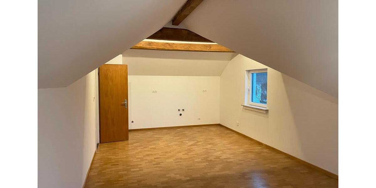 Wohnung im Dachgeschoss 3 zimmer
