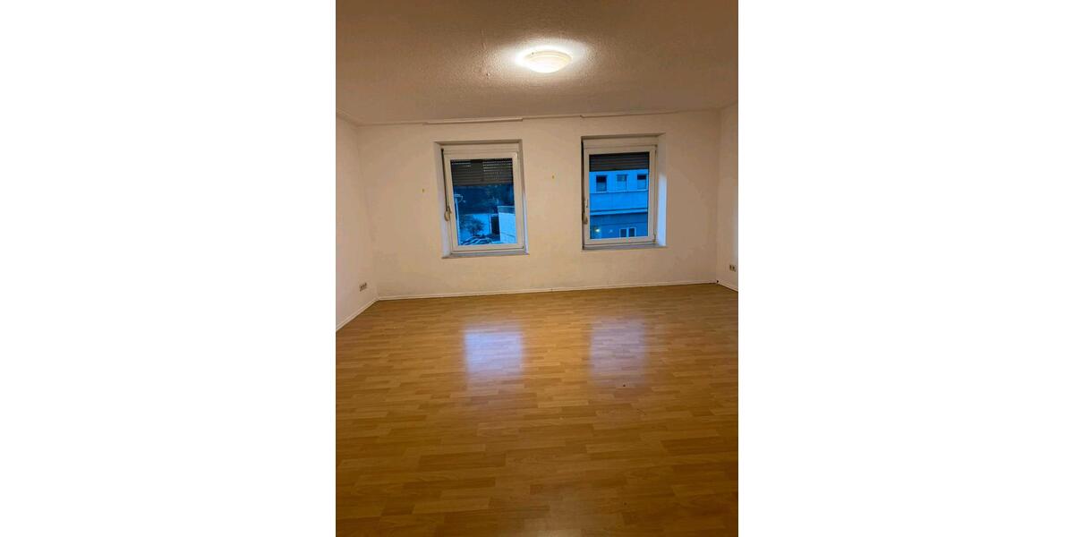 Etagenwohnung Wallerfangen - 3 Zimmer, 80 m&sup2;, 600&euro; | Angebot:24676560