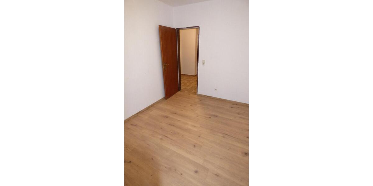 Etagenwohnung Dinklage - 3 Zimmer, 83 m&sup2;, 570&euro; | Angebot:26272819
