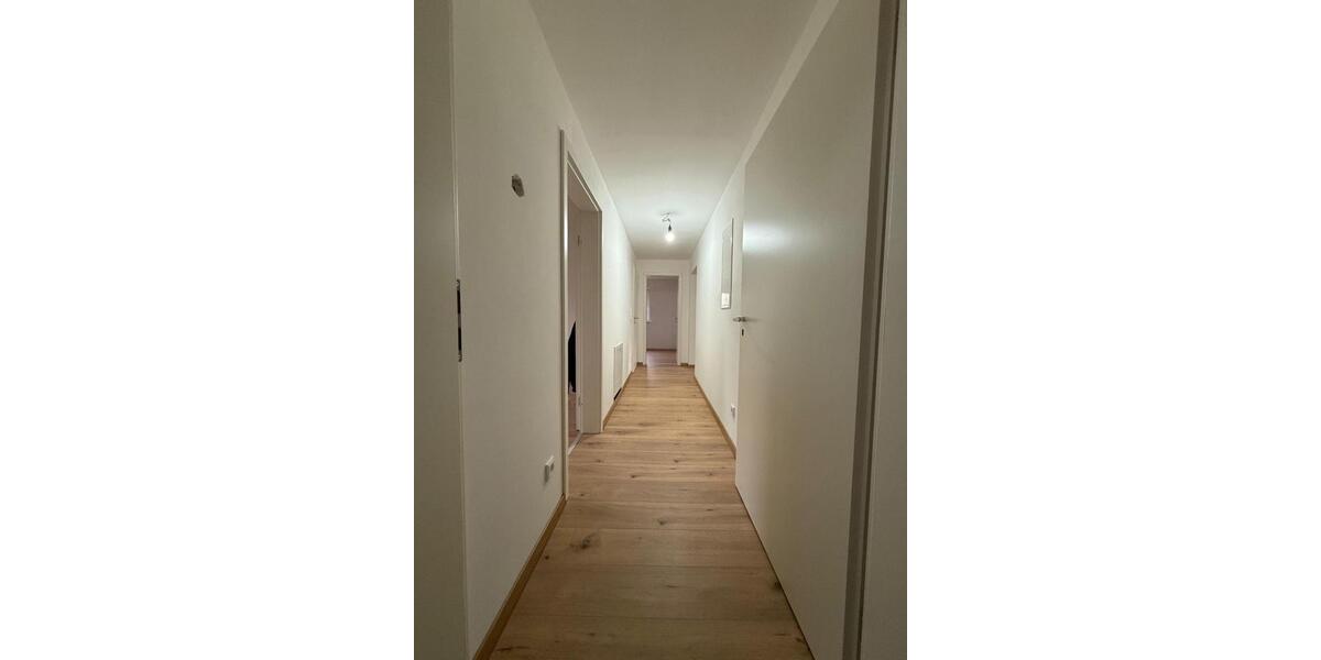 Erdgeschoßwohnung Düsseldorf Stadtbezirk 8 - 3 Zimmer, 73 m&sup2;, 820&euro; | Angebot:24763821