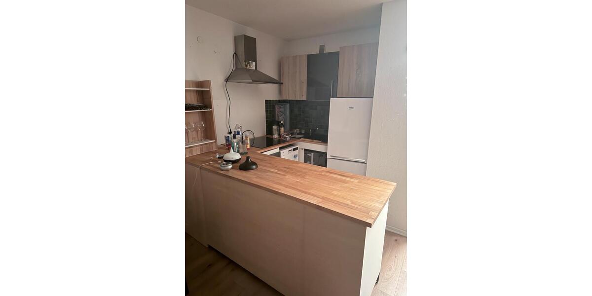 Wohnung-Untermieter- WG - 2 zimmer