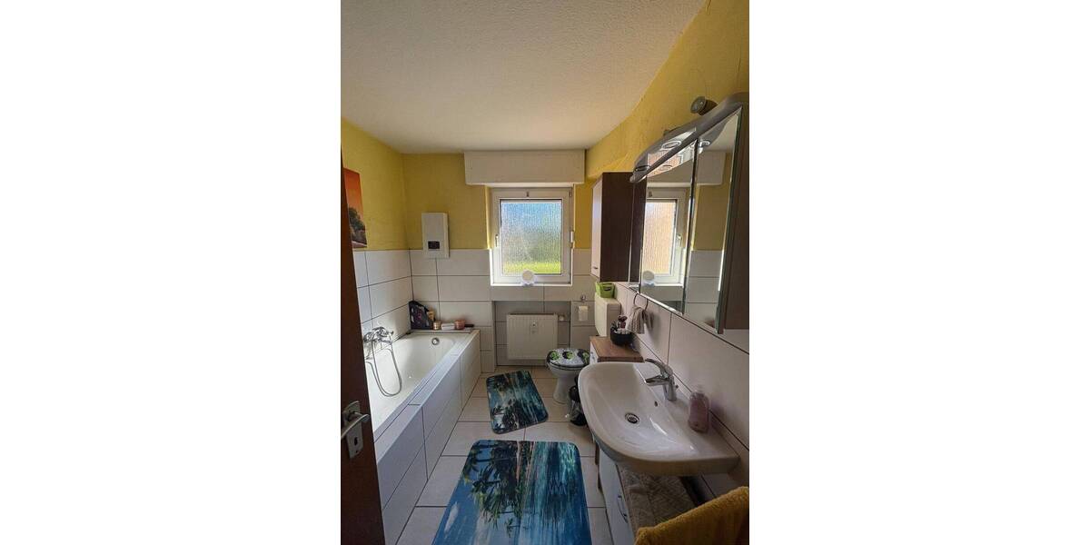 Etagenwohnung Krefeld Oppum - 2 Zimmer, 89 m&sup2;, 900&euro; | Angebot:26244926