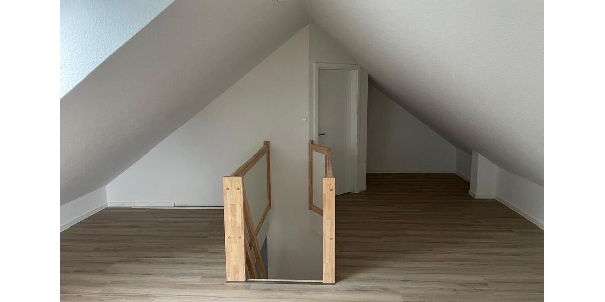 Maisonettenwohnung Nordenham - 4 Zimmer, 105 m&sup2;, 1.303&euro; | Angebot:26567103