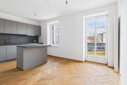 zum Erstbezug nach Sanierung: Exklusive 3,5Zimmer Wohnung mit Balkon direkt am Gärtnerplatz 3 zimmer