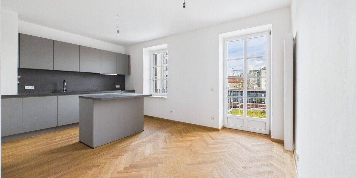 zum Erstbezug nach Sanierung: Exklusive 3,5Zimmer Wohnung mit Balkon direkt am Gärtnerplatz 3 zimmer
