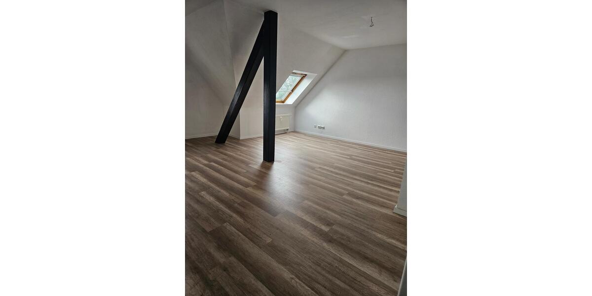 Etagenwohnung Burgstädt - 3 Zimmer, 79 m&sup2;, 490&euro; | Angebot:26442322
