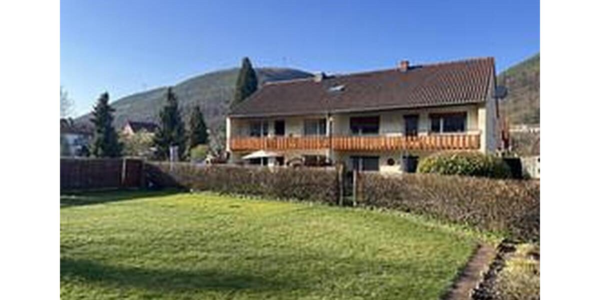 Dachgeschoßwohnung Lambrecht (Pfalz) - 2 Zimmer, 40 m&sup2;, 450&euro; | Angebot:25053131