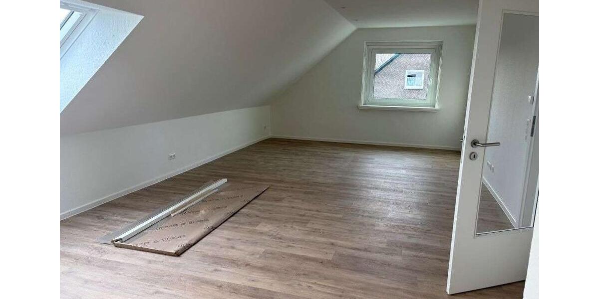 Dachgeschoßwohnung Neustadt am Rübenberge - 3 Zimmer, 90 m&sup2;, 895&euro; | Angebot:26632875