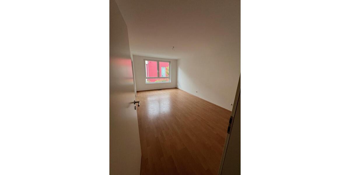 Etagenwohnung Hamburg Wandsbek - 3 Zimmer, 127 m&sup2;, 2.000&euro; | Angebot:26676805