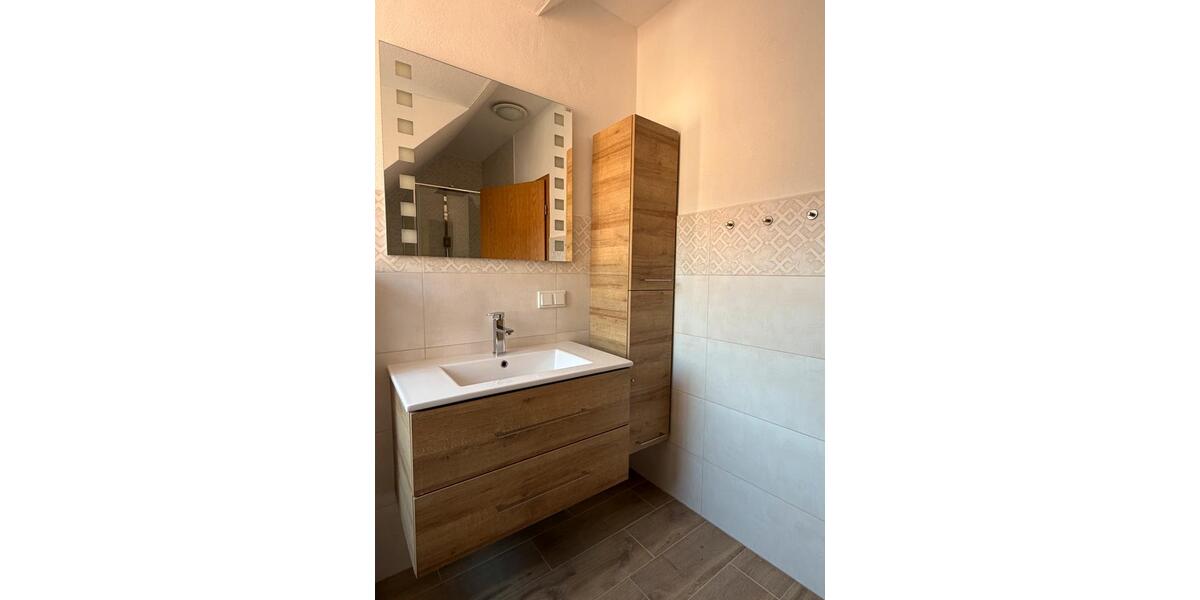 Dachgeschoßwohnung Sangerhausen - 3 Zimmer, 86 m&sup2;, 600&euro; | Angebot:26656969