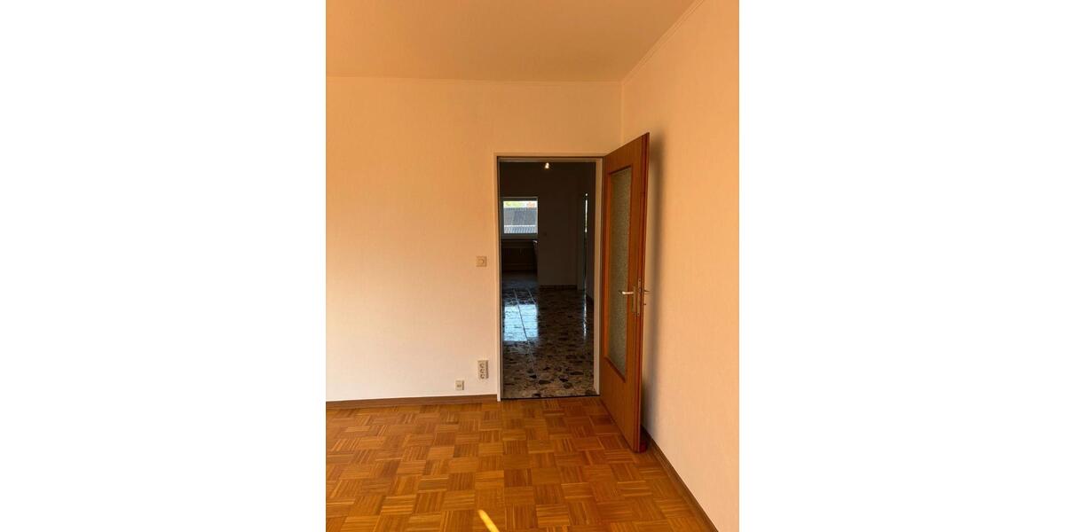 Etagenwohnung Cuxhaven - 3 Zimmer, 80 m&sup2;, 785&euro; | Angebot:26702142