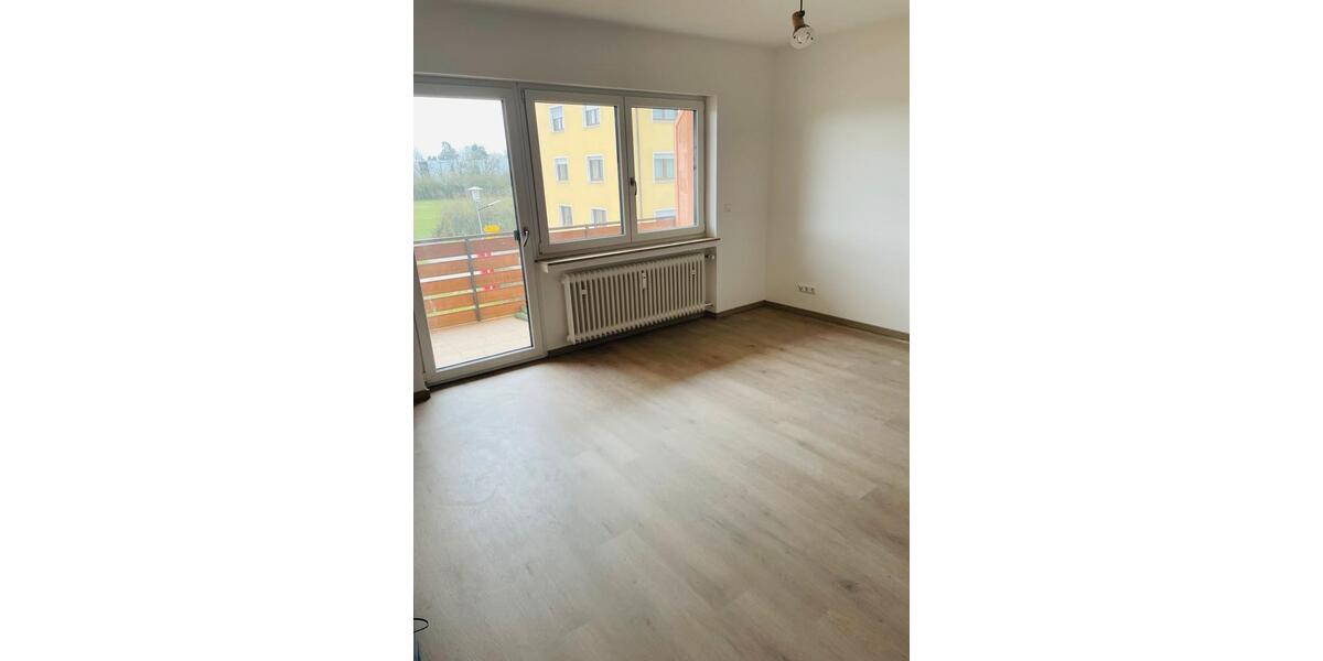 Etagenwohnung Lauingen (Donau) - 3 Zimmer, 89 m&sup2;, 1.000&euro; | Angebot:26023265